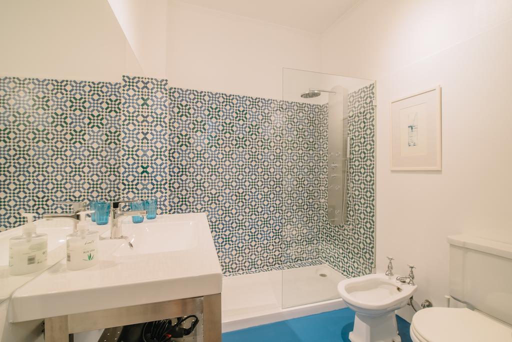 Camoes Deluxe Bairro Alto Appartement Lissabon Buitenkant foto